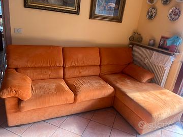 Divano antimacchia con penisola