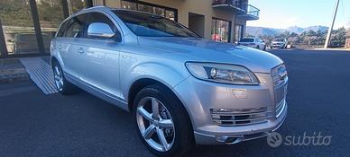 Audi Q7 3.0 V6 TDI 233CV quattro tiptronic S-LINE 