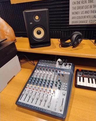 Mixer Soundcraft Signature 10