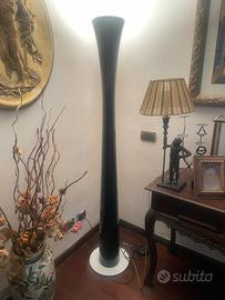 Lampada a led da terra artemide cadmo