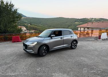 Suzuky Swift 1.2 Hybrid 4wd - 2500 km originali