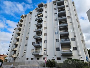 Res. S.Vincenzo 4 vani posto auto e cantina