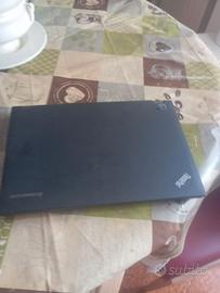 Lenovo. J5 16 RAM 16 hard Dirk 512