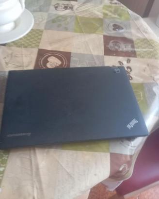 Lenovo. J5 16 RAM 16 hard Dirk 512