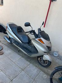 Yamaha Majesty 250