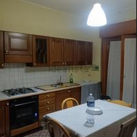Comodo bilocale con terrazzino a livello