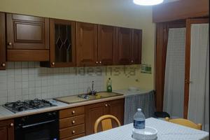 Comodo bilocale con terrazzino a livello