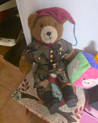 Peluche paracadutista esercito