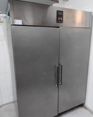 frigo in acciaio 