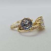 Orecchino ad anello con zircone cubico 