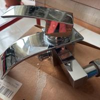 Rubinetto  miscelatore esterno per vasca da bagno