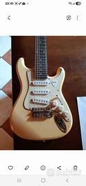 stratocaster fenix bambino