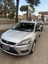 Ford focus sw station wagon anno  2010