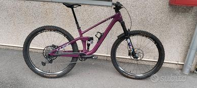 Cube stereo One44 c68