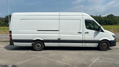 Sprinter 319 