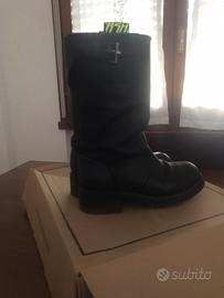 stivali in pelle