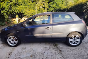  Fiat Stilo  tre porte  cc  1400  16 v
