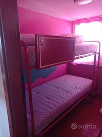 Letto a castello con rete e 2 materassi a Bianco