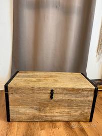 Baule in legno stile rustico – 80x40x35 cm – 50 €