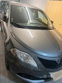 Ypsilon a GPL e benzina