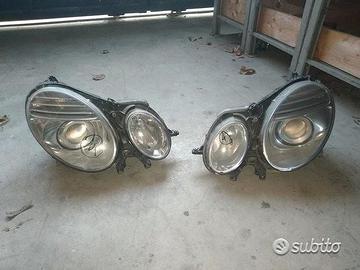 Fari - Fanali Anteriori Per Mercedes Classe E 2006
