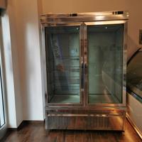 Vetrina refrigerata doppie per torte Tecna