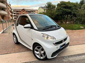 Smart ForTwo 800 40 kW coupé pulse cdi SERVOSTERZO