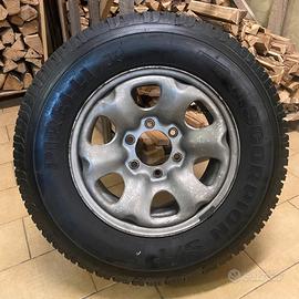 Gomma Nissan Terrano 2.7