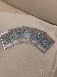 LOTTO CARTE ULTRA RARE  YU GI OH