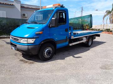 Iveco Daily Carroattrezzi