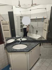 Mobile bagno con specchio