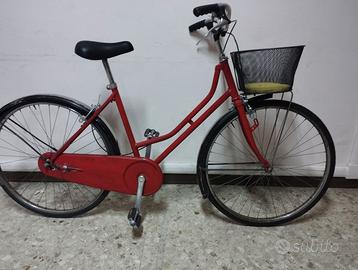 Bici Donna 26 Olanda. A posto 100%. Con ACCESSORI