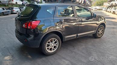 NISSAN QASHQAI 2008 SOLO PER RICAMBI
