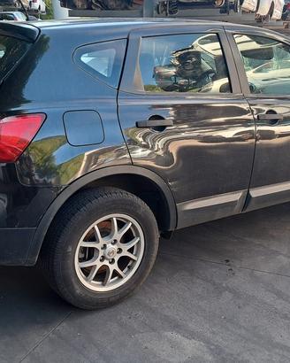 NISSAN QASHQAI 2008 SOLO PER RICAMBI