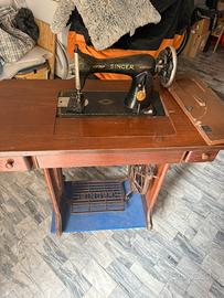 Macchina da cucito singer con mobile