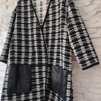 giacca donna Pinko, taglia 42 comoda. Colore: nera