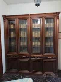 Ampia Vetrina - Libreria Classica