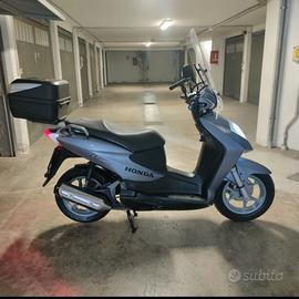 HONDA SCOOTER 