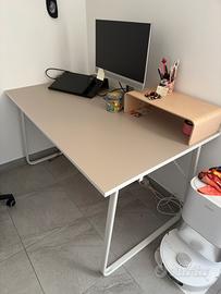 Scrivania da gaming IKEA