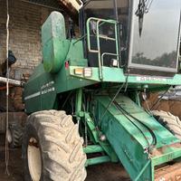 Mietitrebbia e mulino mangime