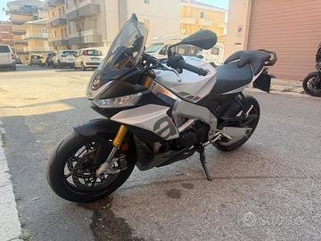Aprilia Tuono V4-2022