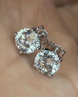 Orecchini argento con 4 ct di diamante moissanite