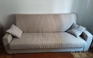 Divano letto usato poco