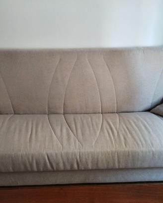 Divano letto usato poco