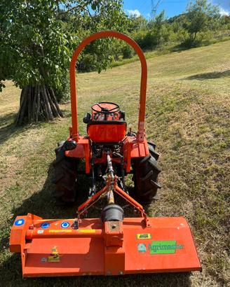 TRATTORE KUBOTA B7001