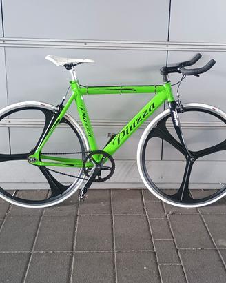Bicicletta Piazza corsa pista