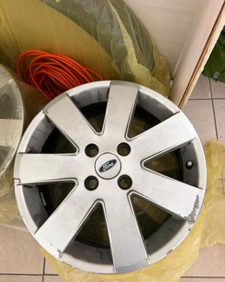 Cerchi in lega 16'' ford