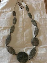 Maliparmi Collana in pietra di resina NUOVA