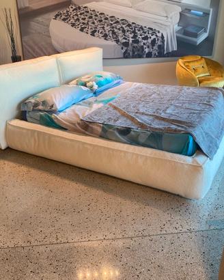 letto maxi in piuma pronta consegna 
