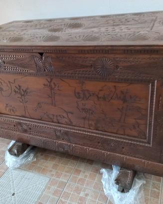 Cassa in legno fatta a mano, artigianato sardo